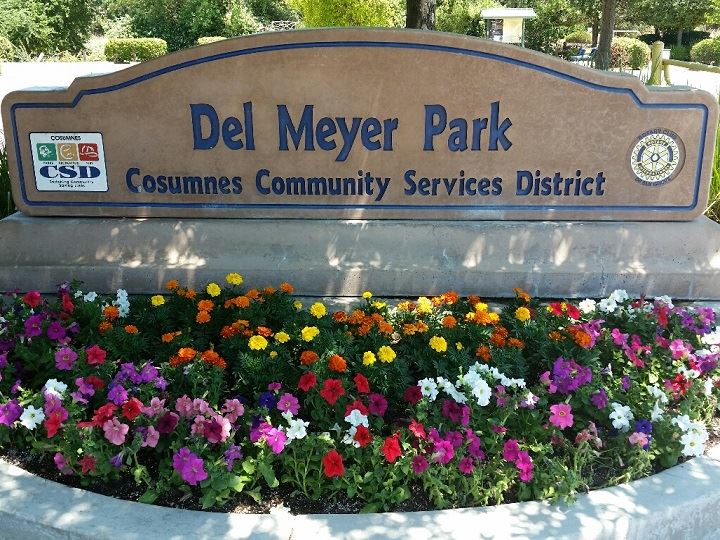 Del Meyer  Park Sign